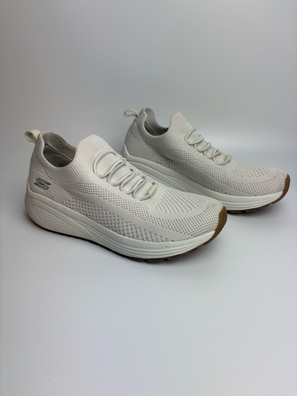 Skechers Womens Bobs Sneakers Sz 8 Sparrow2.0 Allegiance Crew Off-white Walking